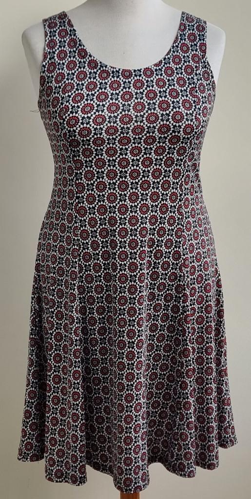 Sweet Girl zwart/rood jurkje mt. M/L, Kleding | Dames, Jurken, Maat 38/40 (M), Sweet Girl, Ophalen of Verzenden, Zo goed als nieuw