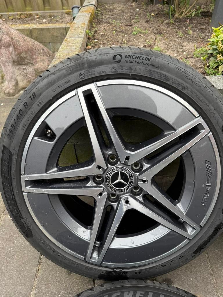 Mercedes amg / orgineel / 18 inch / breedset, Auto-onderdelen, Banden en Velgen, 18 inch, ----, ----, Banden en Velgen