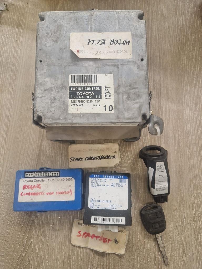 toyota corolla E12 2.0 D.4D 2002, Ophalen, Toyota