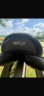 Frank Baines dressuurzadel 17 inch Wijde boom en Swarovski, Ophalen, Zo goed als nieuw, Dressuur