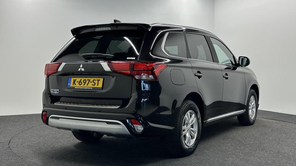 Mitsubishi Outlander 2.4 PHEV Pure TREKHAAK CARPLAY NAVI CAM, Auto's, Automaat, 4 cilinders, LED verlichting, Origineel Nederlands