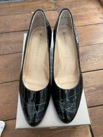 Elegante Peter Kaiser pumps, zwart lak, maat 40, Pumps, Zwart, Ophalen of Verzenden, Zo goed als nieuw