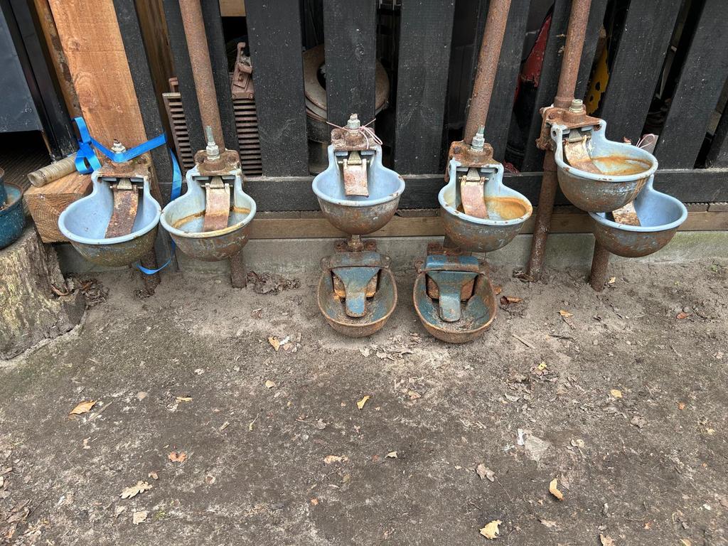 Koe drinkbak, Tuin en Terras, Ophalen, Zo goed als nieuw