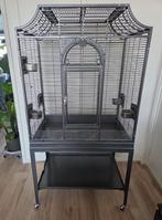 vogelkooi papagaaien kooi in zeer goede staat, Dieren en Toebehoren, Vogels | Hokken en Kooien, Ophalen, Zo goed als nieuw, Metaal