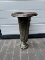 Kelkvaas (metaal )op voet, Tuin en Terras, Tuinvazen, Ophalen of Verzenden, Zo goed als nieuw