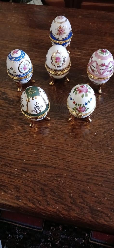 Set van 6 decoratieve Fabergé-stijl eieren € 90,00, Antiek en Kunst, Antiek | Porselein, Ophalen