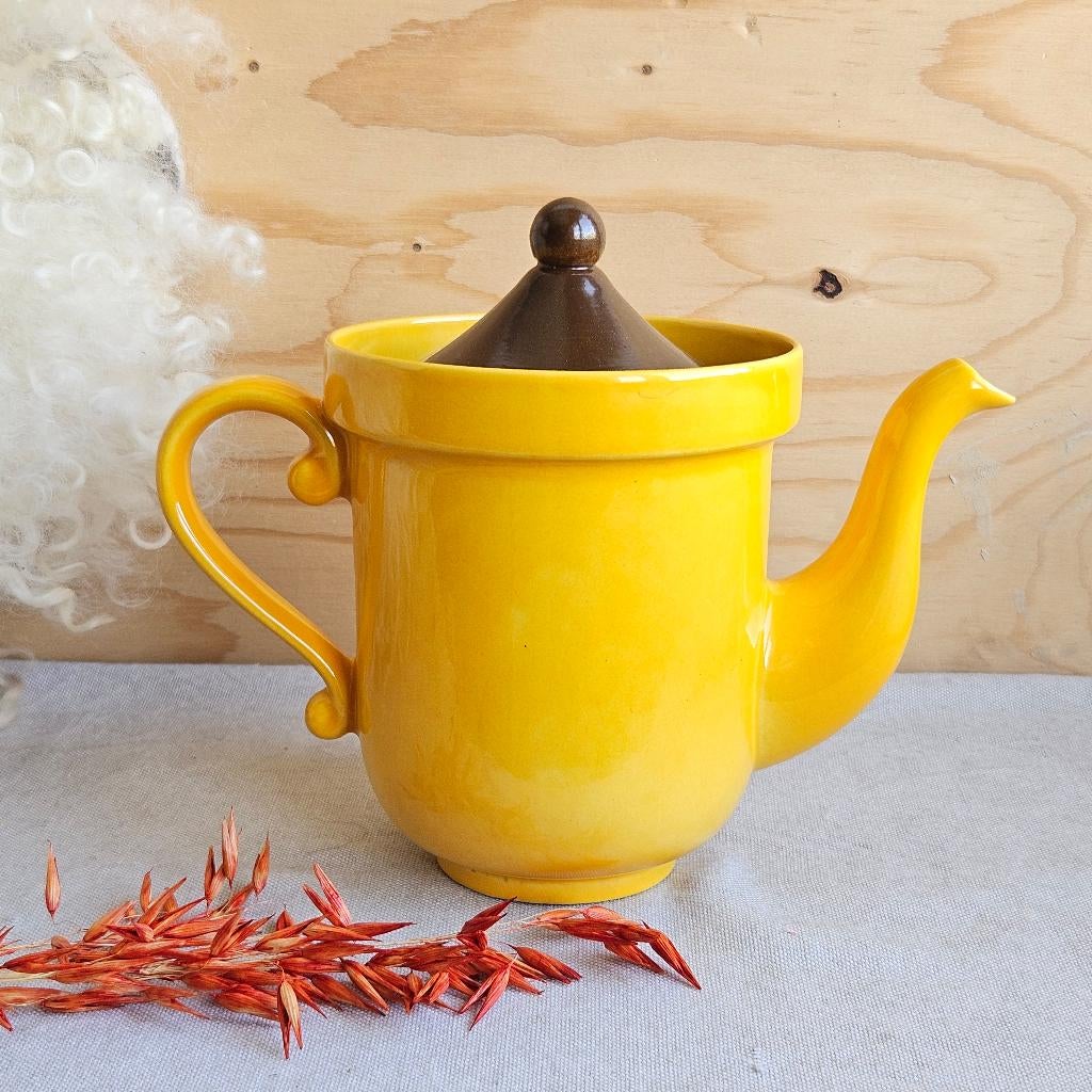 Driehoek Huizen Holland theepot koffiepot Laren geel, Keramiek, Overige typen, Ophalen of Verzenden, Zo goed als nieuw