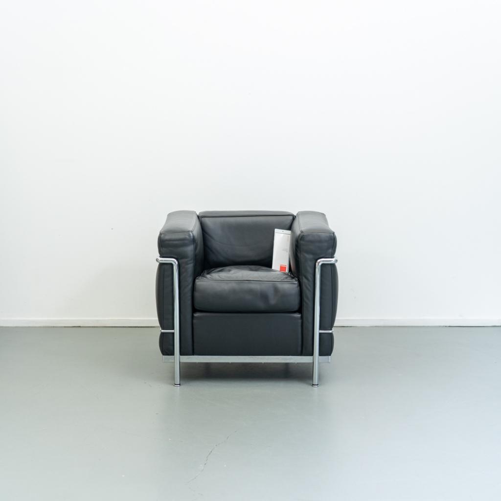 4x Cassina Le Corbusier LC2 fauteuil Zwart Leer, Niet ingevuld, Niet ingevuld, Leer, Zo goed als nieuw