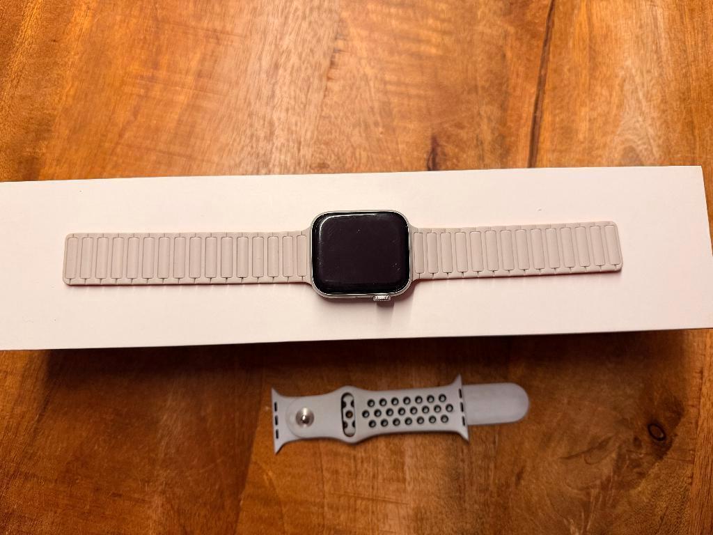 Apple Watch Series 7 41mm Nike, Sieraden, Tassen en Uiterlijk, Smartwatches, IOS, Ophalen of Verzenden, Zo goed als nieuw, Hoogte