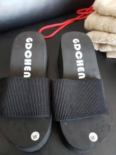 Slippers maat 39, Slippers, Zwart, Nieuw, Ophalen of Verzenden