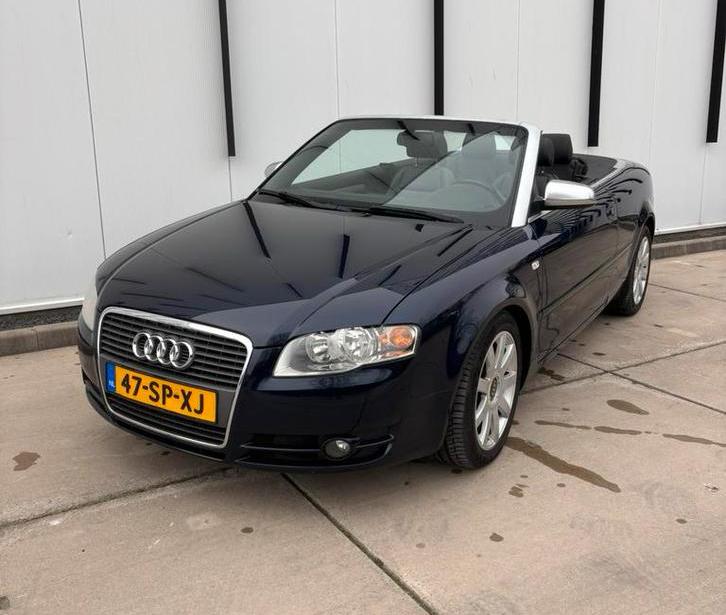 Audi A4 1.8 120KW Cabrio AUT 2006 Blauw, Auto's, Zwart, 4 cilinders, Cabriolet, A4