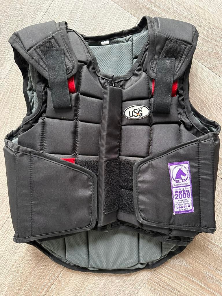 USG bodyprotector maat M kind, Ophalen, Gebruikt