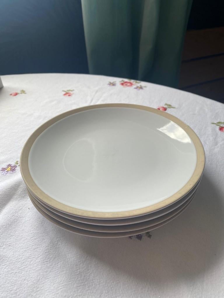 Ontbijtbord Wit 4 stuks, Ophalen of Verzenden, Zo goed als nieuw, Bord(en), Overige stijlen