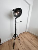 Industriële staande lamp, Huis en Inrichting, Ophalen, 100 tot 150 cm, Zo goed als nieuw, Metaal