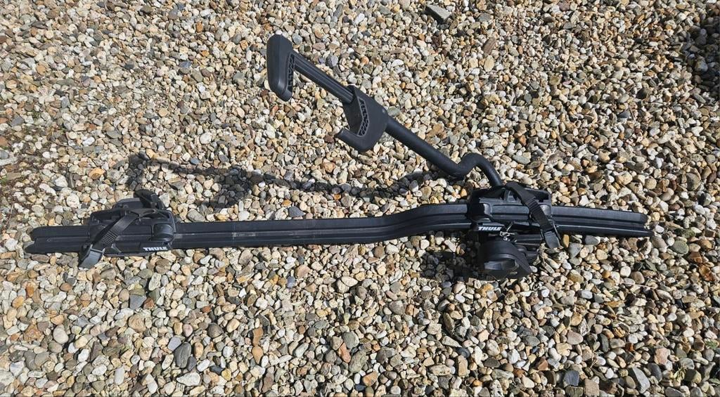 Thule ProRide 598B Zwarte Fietsendrager Dakmontage, Ophalen, Zo goed als nieuw, Thule