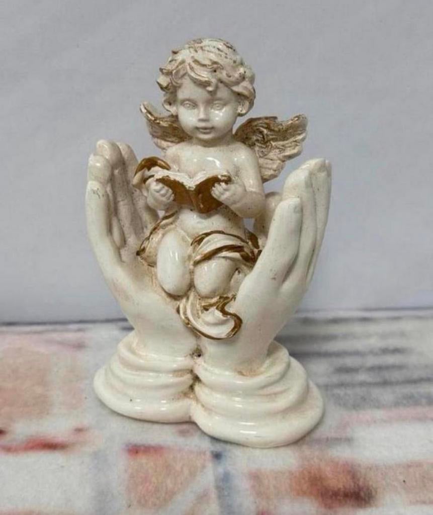 Antiek beeld beeldje cherubijn engel in hand handen met boek, Ophalen of Verzenden