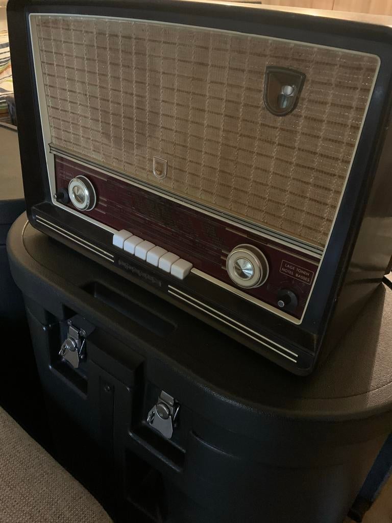 Oude Philips radio, Audio, Tv en Foto, Radio's, Ophalen of Verzenden, Gebruikt, Radio