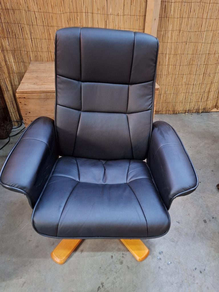 Zwarte fauteuil, Ophalen