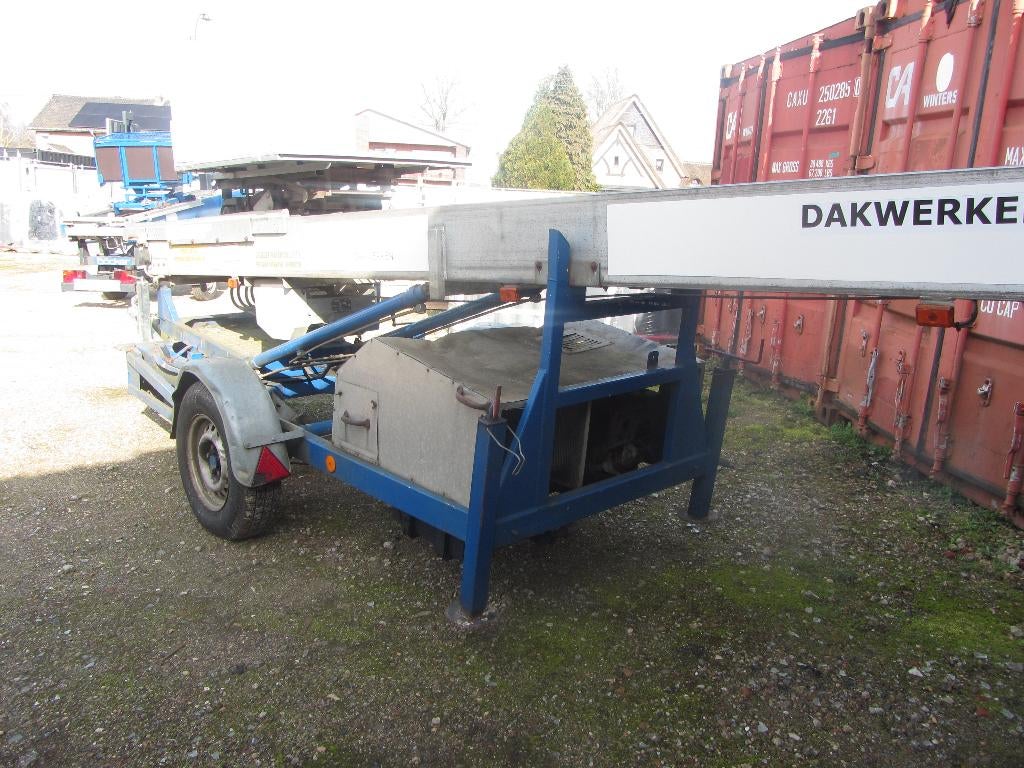 Klaas Ladderlift 21 Meter | Dak – Bouw | € 2450 excl. btw, Doe-het-zelf en Verbouw, Bouwliften, Zo goed als nieuw, Bouwlift, Ophalen