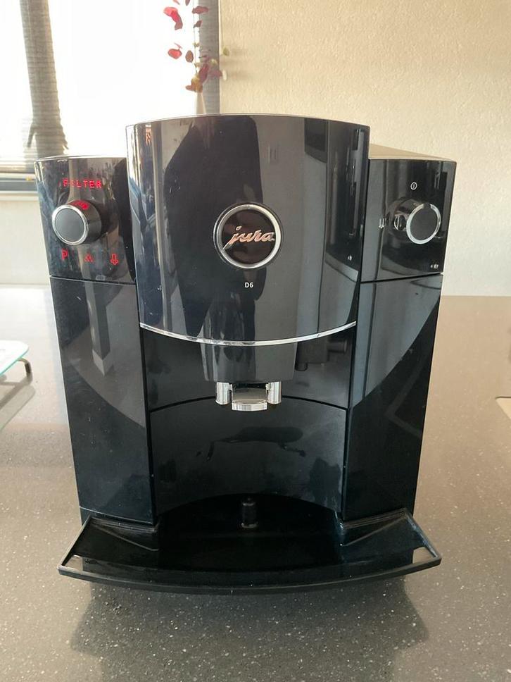 Jura D6 Koffiemachine - Werkt volledig, mist onderdelen, Witgoed en Apparatuur, Koffiezetapparaten, Gebruikt, Koffiebonen, Koffiemachine