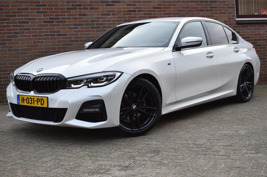 BMW 3-serie 320i Executive Edition '20 M-pakket inruil mogel, Automaat, 1998 cc, Achterwielaandrijving, Gebruikt