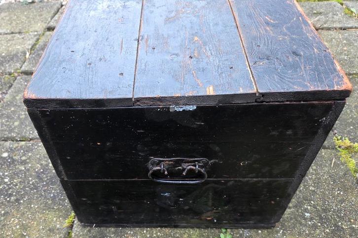 Vintage houten kist - Zwart geverfd, Huis en Inrichting, Woonaccessoires | Kisten, Gebruikt, Overige houtsoorten, Ophalen