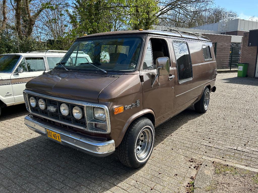 Chevrolet 1978 Bruin (met camper inrichtting), Automaat, Achterwielaandrijving, 2270 kg, Bruin