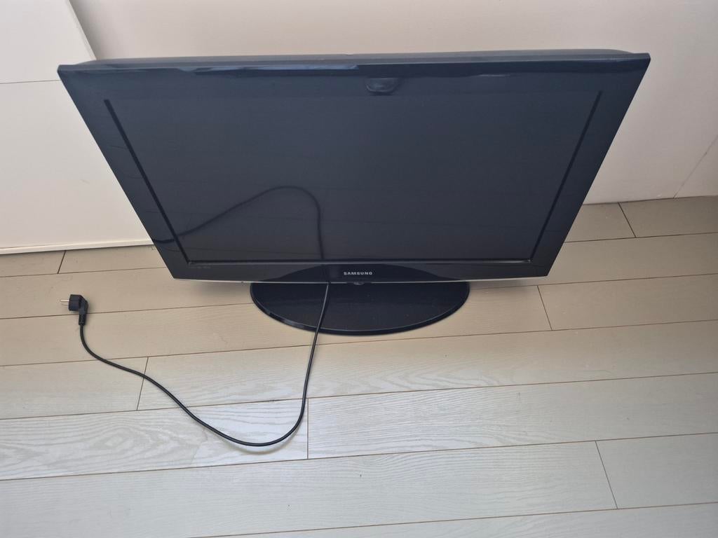 Samsung LE32A457C1D LCD TV - 32 inch, Audio, Tv en Foto, Televisies, Gebruikt, LCD, 80 tot 100 cm, HD Ready (720p), Samsung, 50 Hz