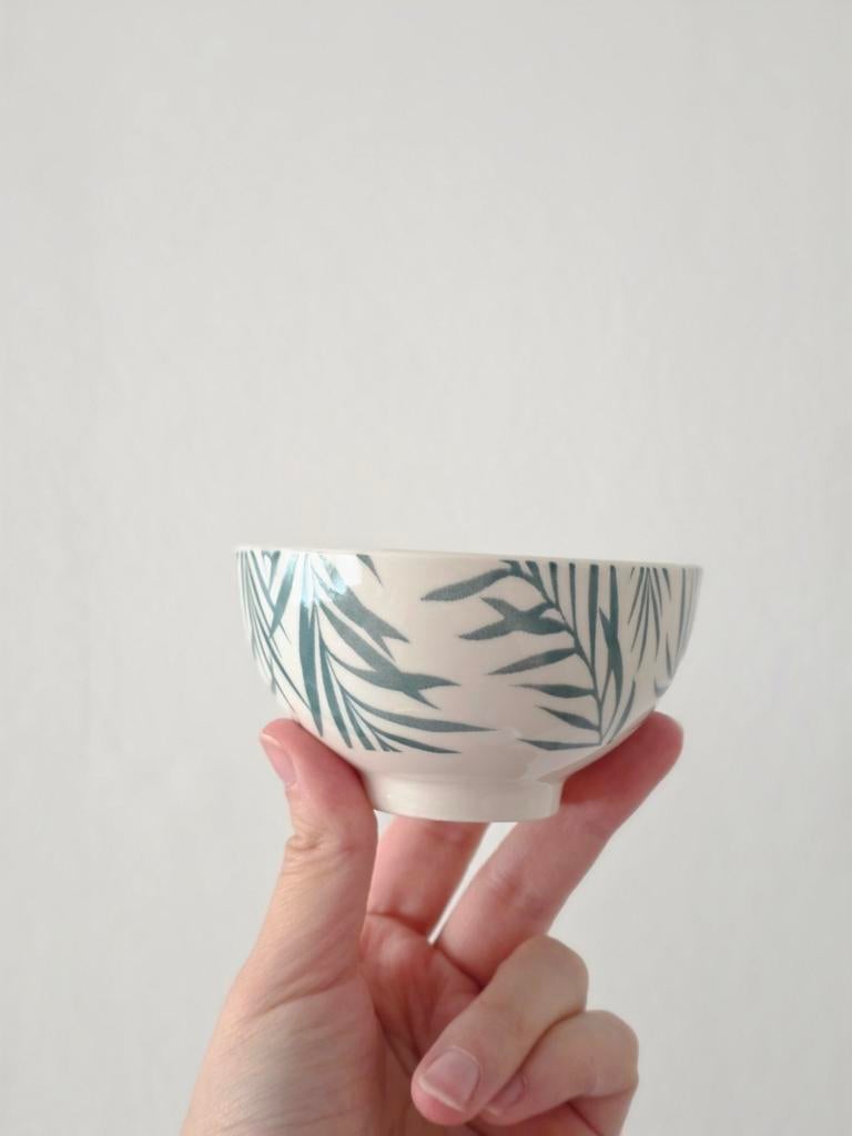 8 schaaltjes in leuk design., Ophalen, Rond, Aardewerk, Minder dan 40 cm