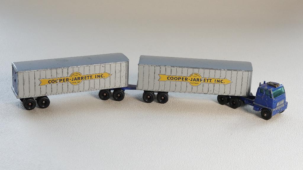 matchbox Interstate Double Freighter 'Cooper Jarret, Ophalen of Verzenden, Gebruikt, Auto