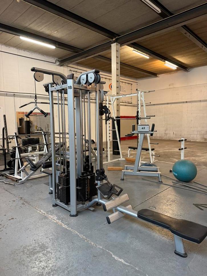 Bh Fitness 4 stack multistation/ row/ lat pulldown/ pulley, Sport en Fitness, Fitnessmaterialen, Gebruikt, Overige typen, Ophalen