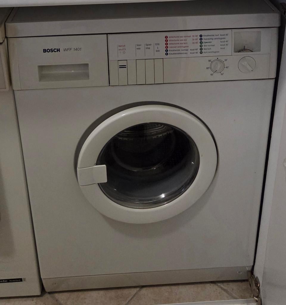 Bosch WFF 1401 wasmachine, een voorlader, Ophalen, Gebruikt, 8 tot 10 kg, 1600 toeren of meer