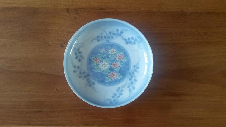 Chinees porselein bordje, Antiek en Kunst, Antiek | Porselein, Verzenden