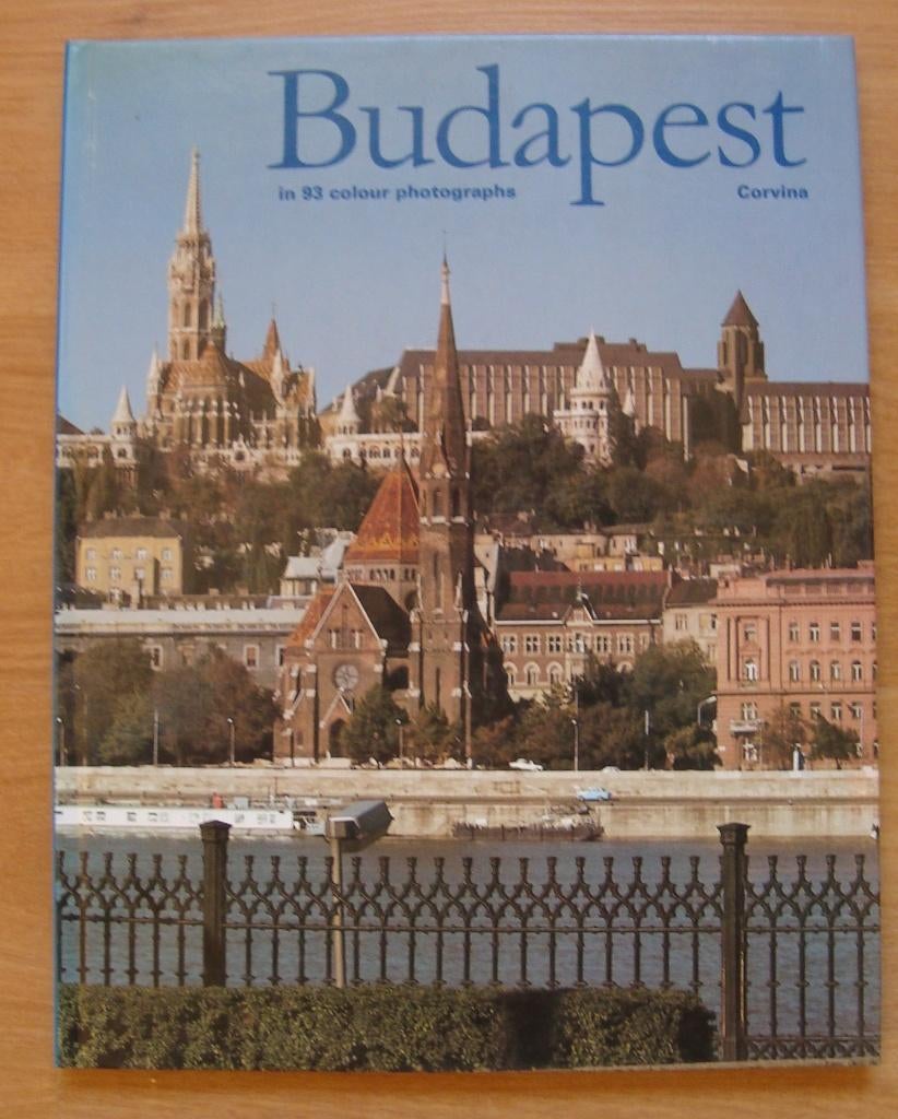 Budapest in 93 colour photographs - Péter Dobai - hc, Overige merken, Péter Dobai, Europa, Ophalen of Verzenden