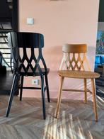 Twee eetkamerstoelen Zweeds design, Ophalen, Zo goed als nieuw, Zwart, Twee