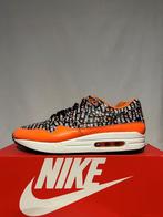 Maat 44 - Nike Air Max 1 Just Do It Pack Black Orange, Kleding | Heren, Schoenen, Overige kleuren, Verzenden, Nike, Nike