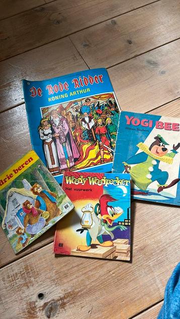 Vintage strips verhaaltjes Rode Ridder Yogi Bear beschikbaar voor biedingen