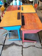 Vintage school tafeltjes bureaus kinderbureau en stoeltjes, Kinderen en Baby's, Tafel(s), Zo goed als nieuw, Ophalen