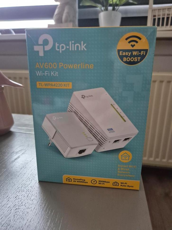 TP-Link AV600 Powerline WiFi Kit (TL-WPA4220), Computers en Software, Powerlines, Zo goed als nieuw, Ophalen of Verzenden