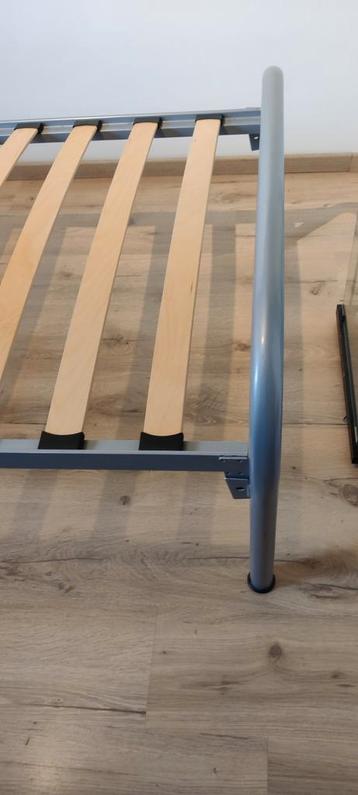 Eenpersoonsbed met matras van Ikea  90x200 - afbeelding 11