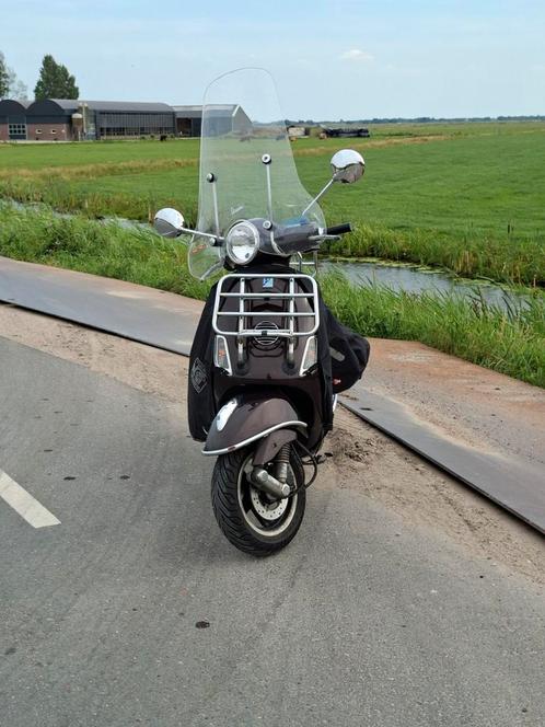Vespa LX 4T2V 2011, Fietsen en Brommers, Scooters | Vespa, Zo goed als nieuw, Vespa LX, Maximaal 45 km/u, Ophalen