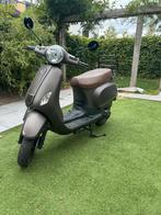 Bruine Riva met weinig km’s (blauw kenteken), Fietsen en Brommers, Snorfietsen en Snorscooters, Gebruikt, Benzine, Ophalen, Overige merken