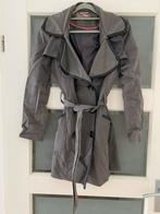 Grijze zomerjas met ceintuur (trenchcoat) - Eksept Shoeby -, Ophalen of Verzenden, Zo goed als nieuw, Shoeby, Maat 34 (XS) of kleiner