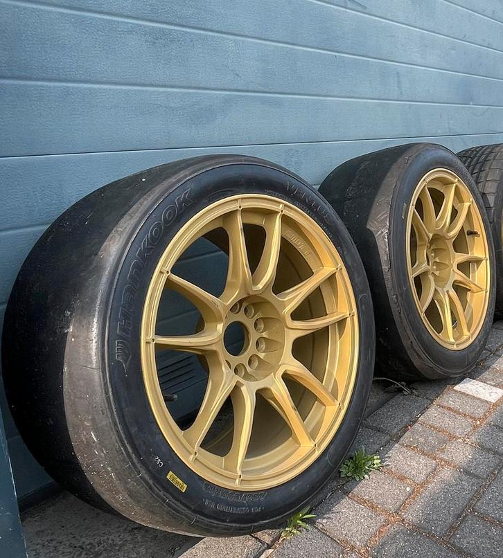 Motec velgen 2x met Race slicks 18 inch, Auto-onderdelen, Banden en Velgen, Banden en Velgen, Zomerbanden, 18 inch, Overige, Overig