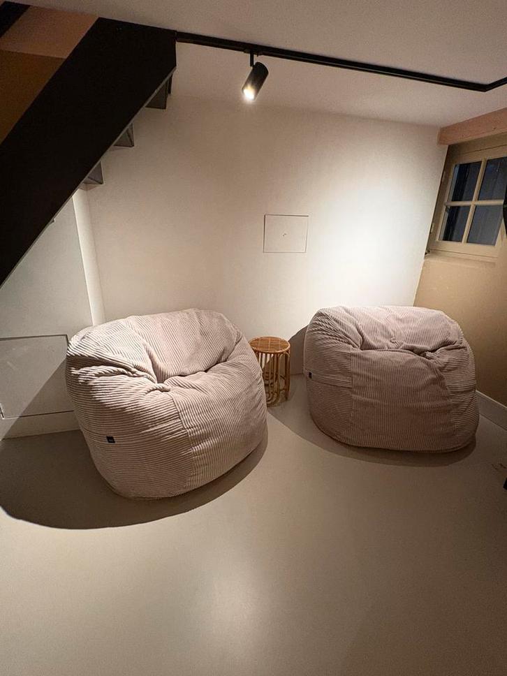Vetsak beanbags, Huis en Inrichting, Zitzakken, Zo goed als nieuw, Ophalen