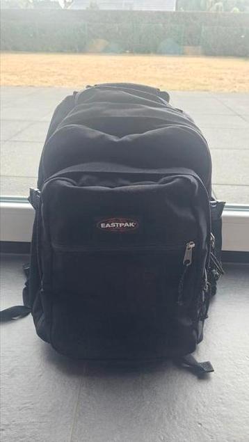 Eastpak schooltas ( zo goed als nieuw) beschikbaar voor biedingen