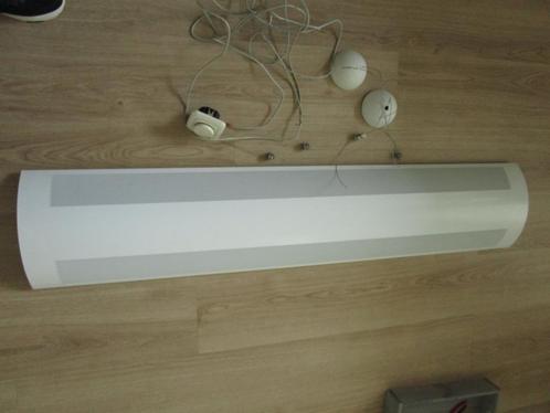 Grote witte metalen plafondlamp met buisverlichting, Huis en Inrichting, Lampen | Plafondlampen, Zo goed als nieuw, Metaal, Ophalen