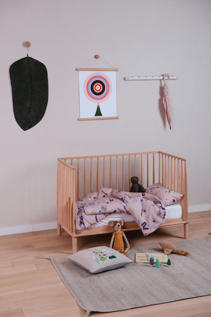 Stribbo Klassic Cot kinderbed van massief hout, Kinderen en Baby's, Kinderkamer | Bedden, Zo goed als nieuw, 70 tot 85 cm, Ophalen