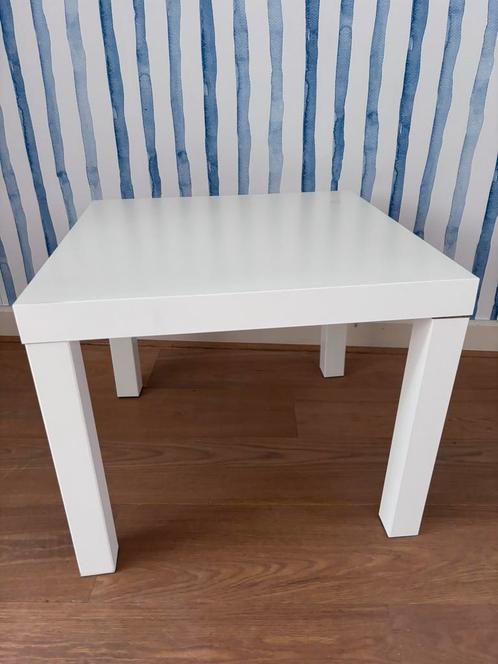 Bijzettafel – Wit / Side Table – White (55x55 cm), Huis en Inrichting, Tafels | Bijzettafels, Zo goed als nieuw, Vierkant, 45 tot 60 cm