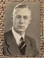 Oude foto knappe jongeman, Ophalen of Verzenden, Voor 1940, Gebruikt, Foto
